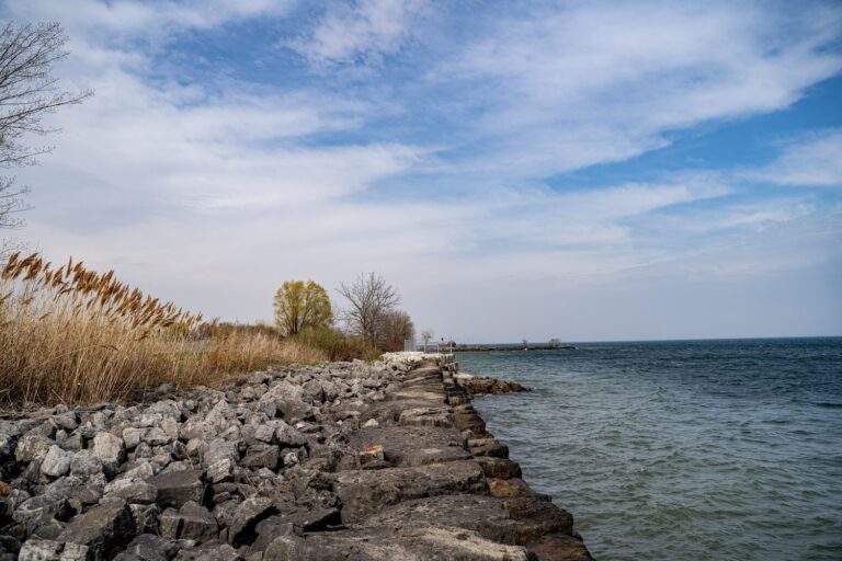 Lake view in Mississauga Ontario